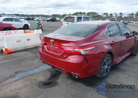 2018 Toyota Camry Se z USA, uszkodzony, nr VIN 4T1B11HK9JU642546
